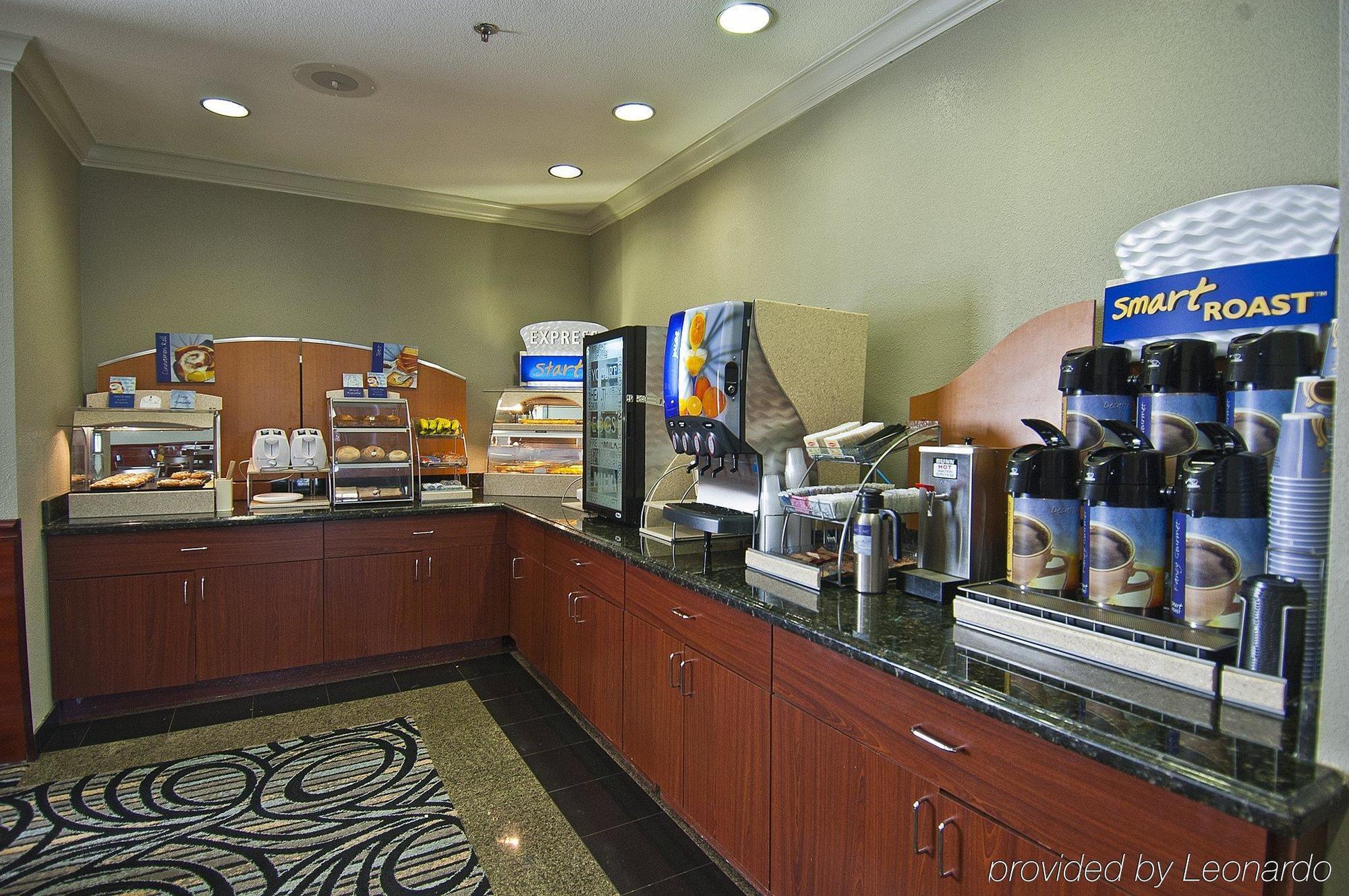 Holiday Inn Express Hotel And Suites Lake Charles By Ihg Nhà hàng bức ảnh